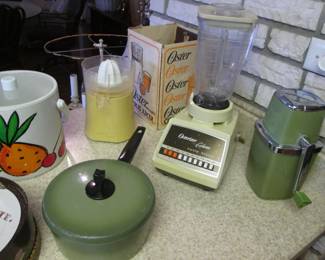 Vintage Small Appliances & Pots, Harvest Gold & Avocado Green