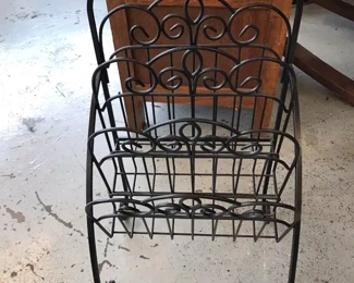 Nice Iron Magazine Rack