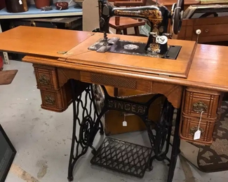 beautiful Singer Treadle Sewing Machine