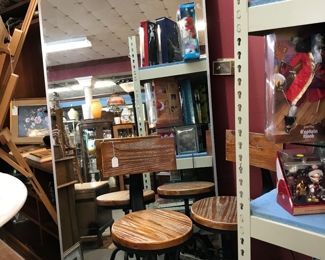 Free standing Hall or accent mirror