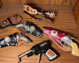 Assorted vintage toy guns