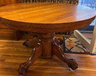 Round claw foot dining table 
