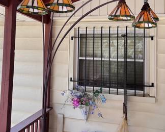 Tiffany style pile lamp with 4 lights