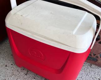 Igloo cooler