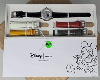 New Invicta Limited Edition Minnie Mouse Crystal Bezel Ladies Watch Set with Bands