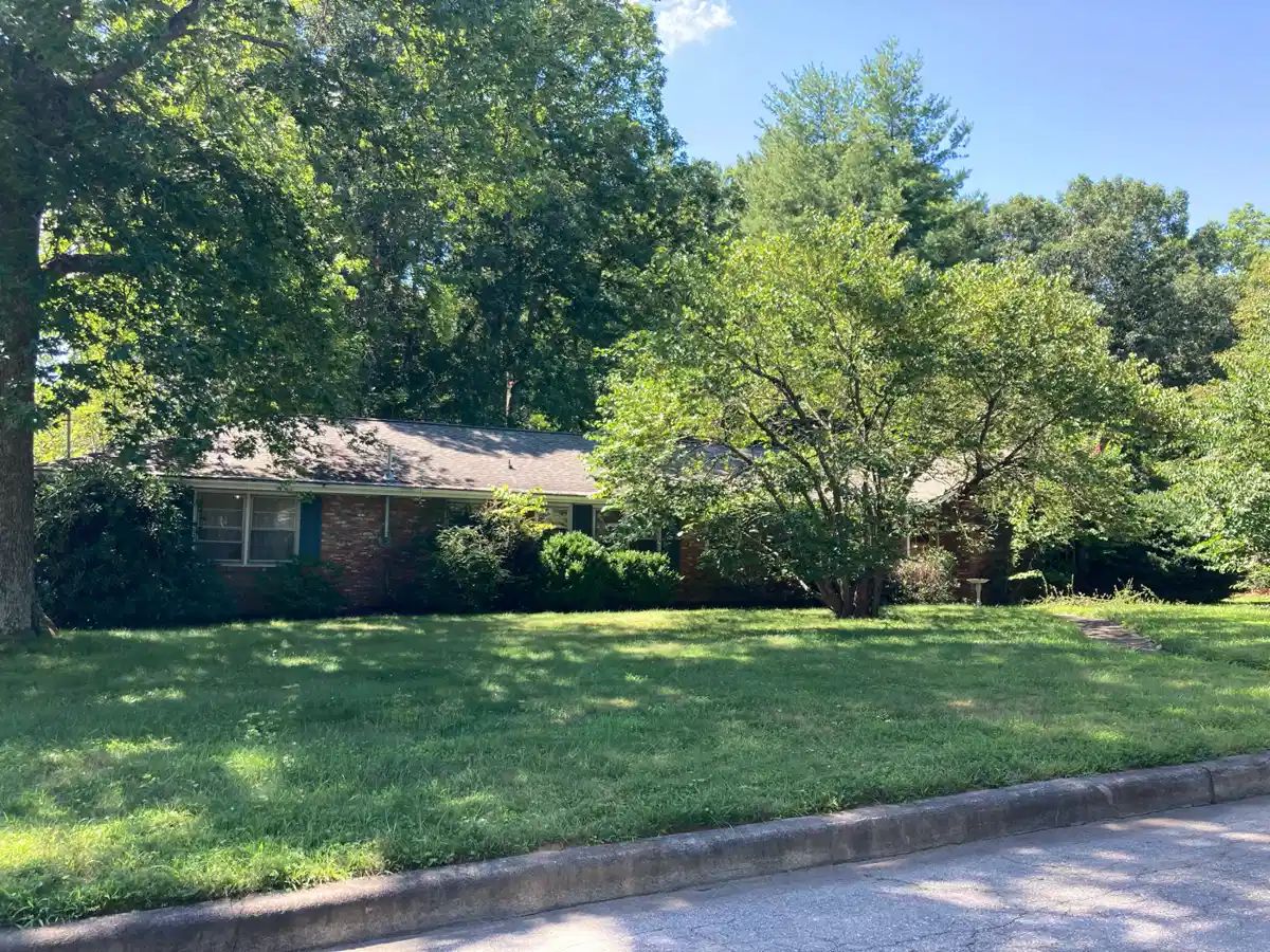 Online Seller Liquidation Estate Sale: Vinyl... starts on 8/18/2023