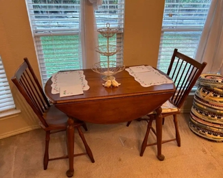 A very cute vintage dinette table & two chairs
