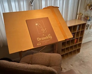 Artist drafting table