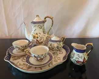 Andrea by Sadek mini tea set