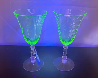 Pair of vaseline glasses