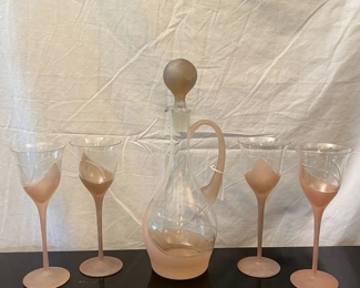 Melinda Cala Lily glass decanter w/4 glasses