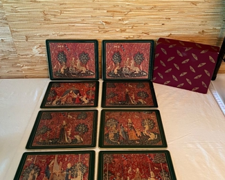 Box of 8 Lady Clare mats