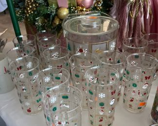 MCM Culver holiday drink ware and pitcher 