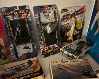 Model airplanes