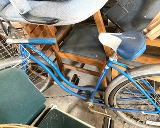 Vintage Schwinn Girls Bike NICE!