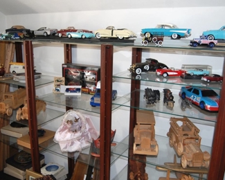 Collectible Cars Die Cast & Others