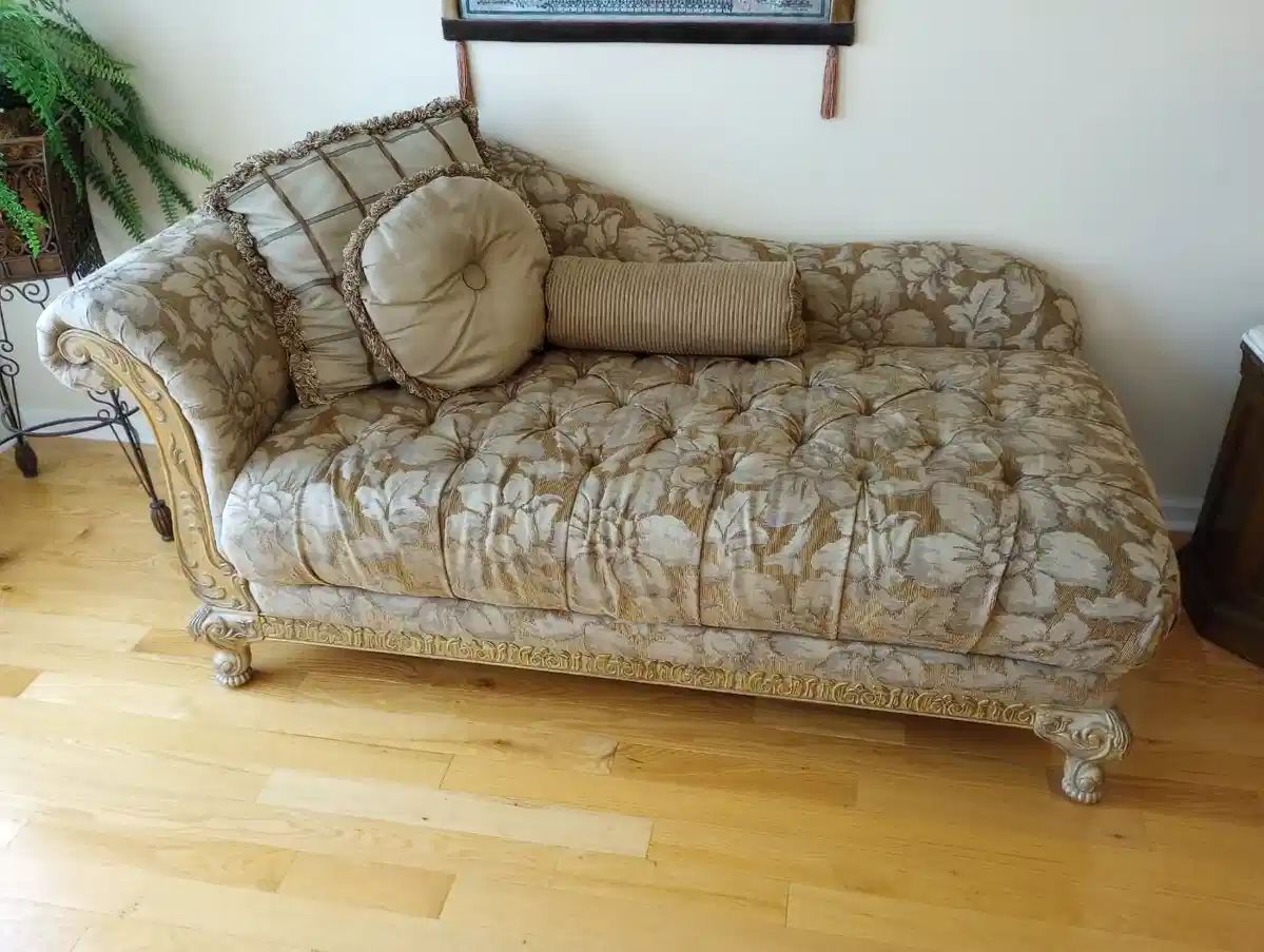$500. obo, Like New Hoffman-Koos Custom made Chaise Lounge / Racamier,