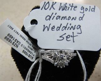 10K White Gold Diamond Wedding Set