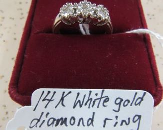 14K White Gold Diamond Ring