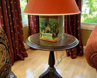 Round Pedestal Accent Table (23" Diameter x 27-1/2"H)
