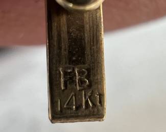 14K Gold Bracelet with Jewel