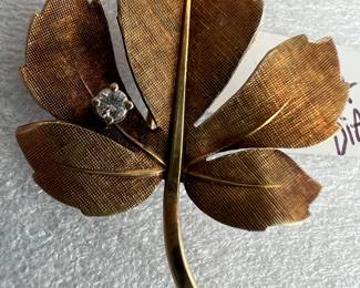 14K Gold Pin with Diamond