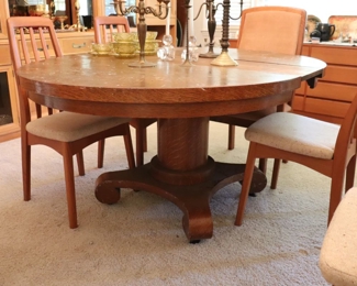 Tiger Oak Pedestal Dining Table with Leaves