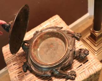  BRADLEY & HUBBARD IRON TURTLE FIGURAL SPITTOON CUSPIDOR