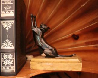 Pair of Vintage Art Deco Frankart Sarsaparilla Cat Bookends