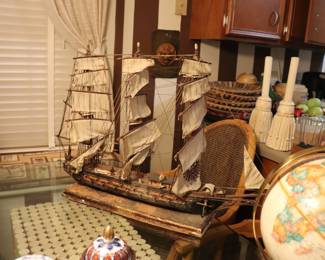 Fragata Espanola Vintage 3 Masted Wood Model Saiing Ship 32" long
