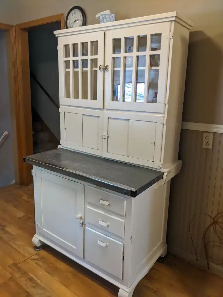 Darr Estate Sale in Smithville, MO starts on 8/25/2023