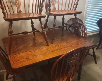 Kling table and chairs 