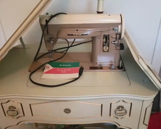 Singer sewing machine 