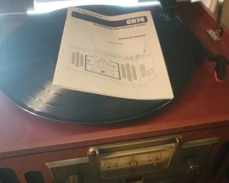 Crosley radio turntable 
