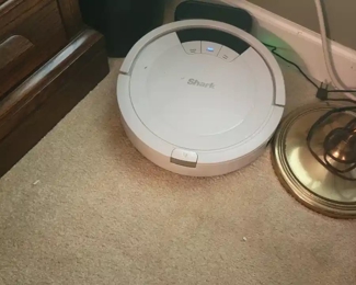 Shark robo vacuum 
