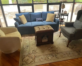 couches swivel chair