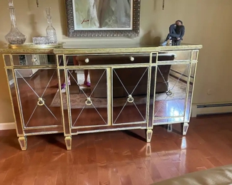 White mirrored cabinet