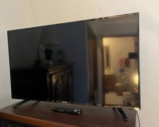 40" Hisense smart TV