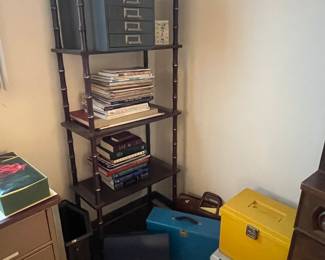 Shelving unit and office supplies