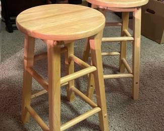 (2) barstools