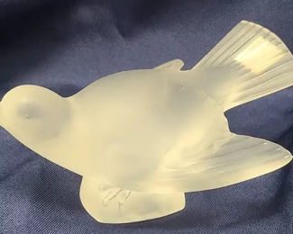 Lalique Crystal Frosted Sparrow