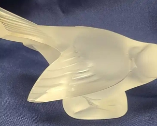 Lalique Crystal Head in Wing  Frosted Sparrow