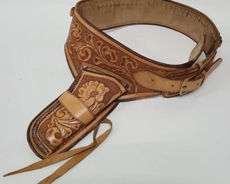 Embossed Leather Western Style Pistol Holster