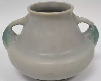 1927 Roseville Tuscany 5.5" Squat Vase