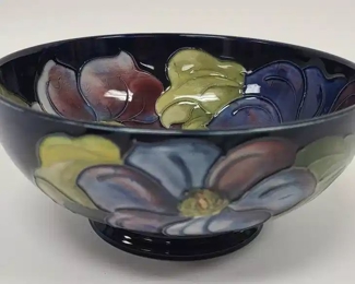 Moorcroft 6" Bowl Interior and Exterior Decoration