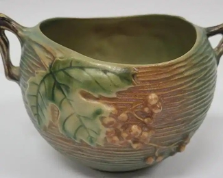 Roseville Bushberry 4" Twig Handled Jardiniere