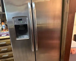 Double sided fridge 