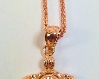 14 karat gold turtle pendant