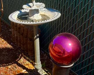 Yard art ball and pedestal $10 each