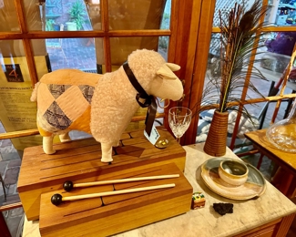 two of these tongue drums, a 4 note and an 8 note